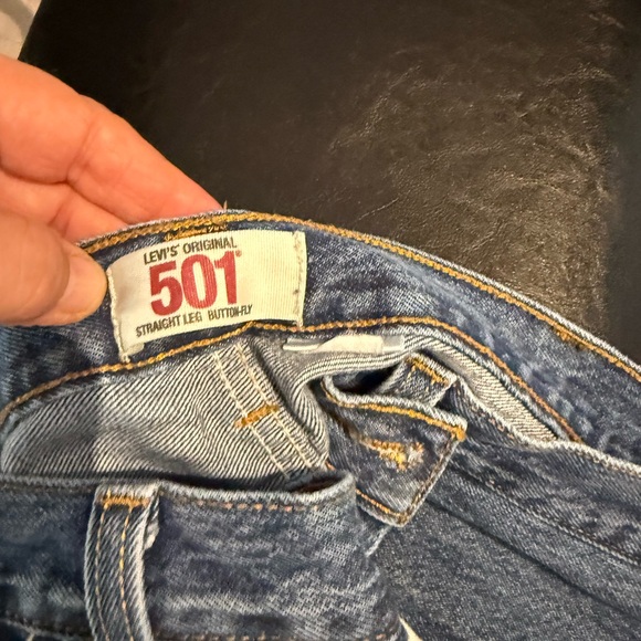 Levi Jeans - Picture 2 of 4